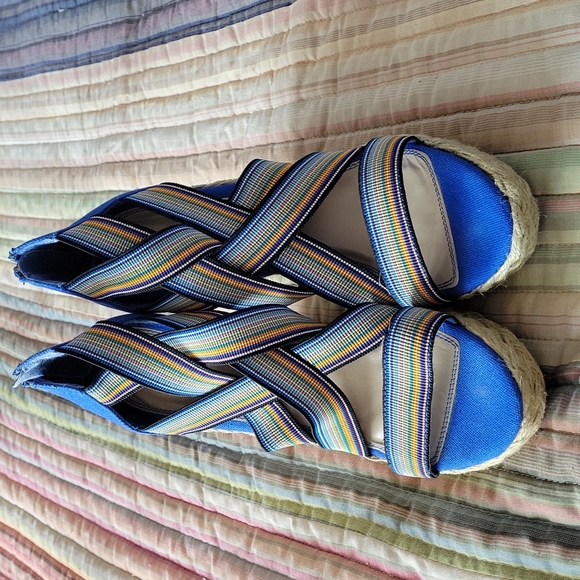 Sandals - Picture 2 of 3